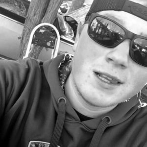 Meet your Posher, Zackary